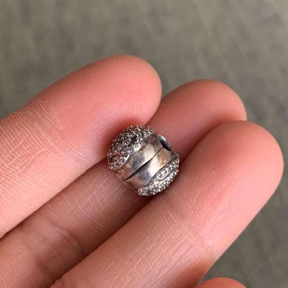 Retired Pandora Shimmering Rose Safety Clip Stopper Charm EUC - Picture 5 of 12